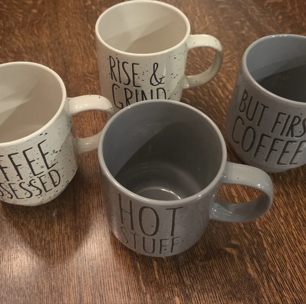 Rare Coffee Lovers' Gray and Cream Speckled Stackable Coffee Mug/Cup Set (4) - Picture 3 of 16